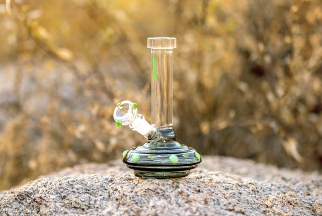 ALL YOU NEED TO KNOW ABOUT BONGS